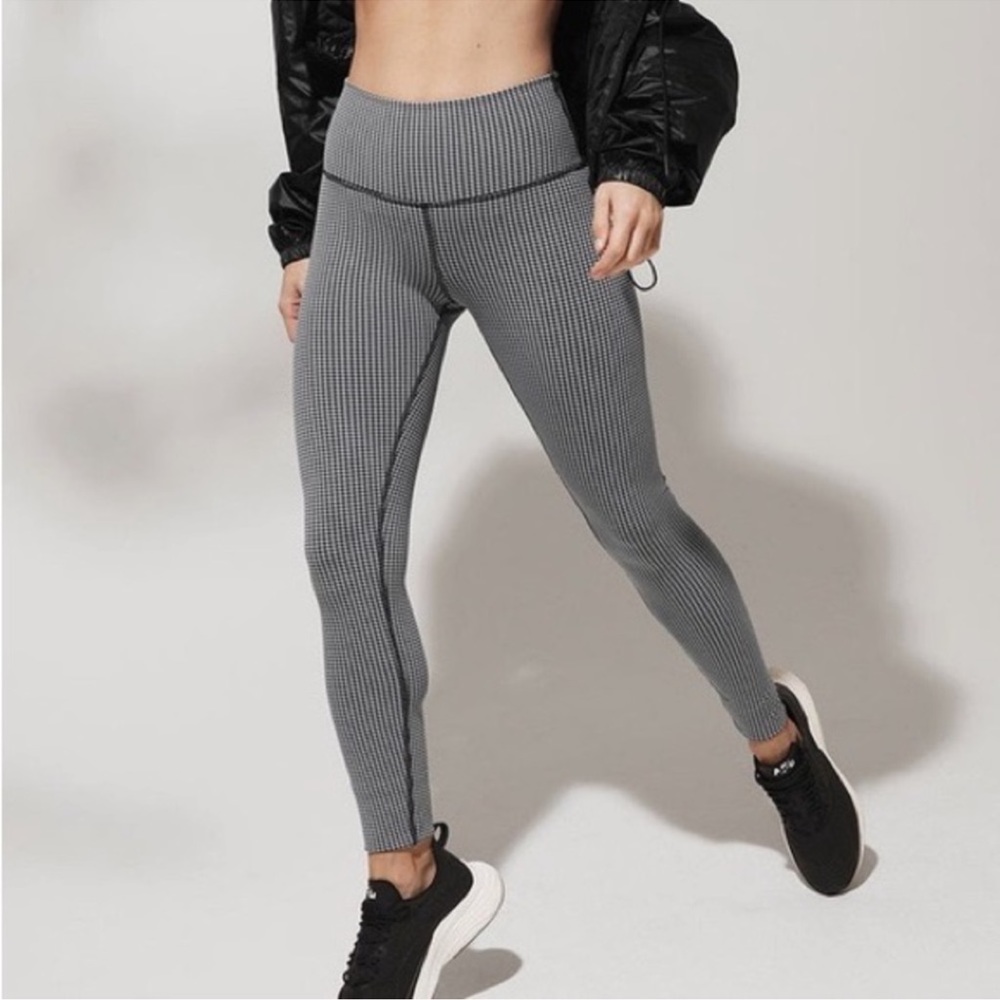 Alo yoga leggins - Picture 14 of 15